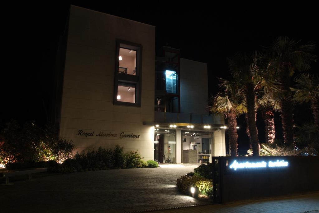Apartamentos Royal Marina Gardens Castelldefels Exterior foto